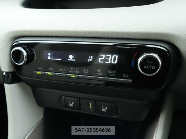 Toyota YARIS 2020-06 8211210-14