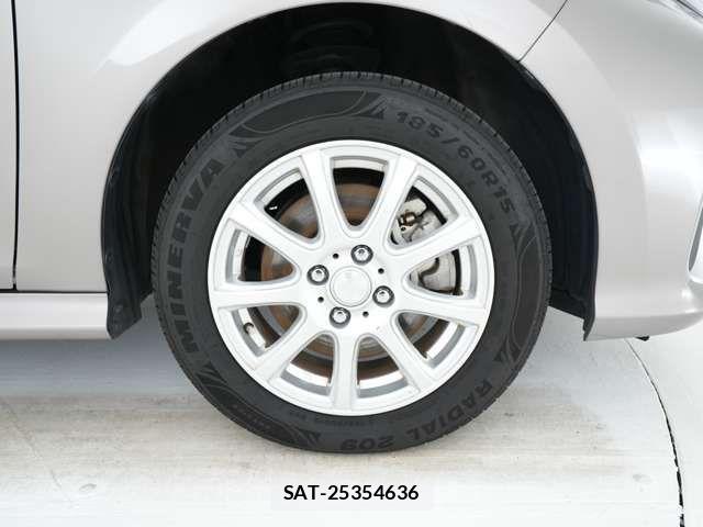 Toyota YARIS 2020-06 8211210-16