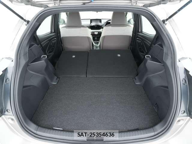 Toyota YARIS 2020-06 8211210-8
