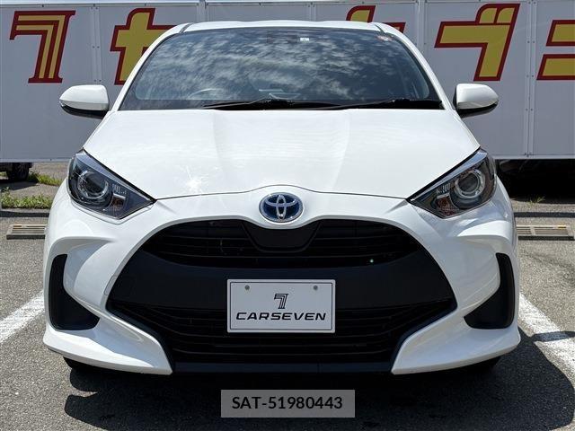 Toyota YARIS 2023-06 8211214-1