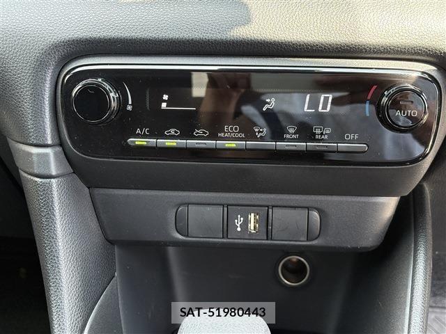 Toyota YARIS 2023-06 8211214-23