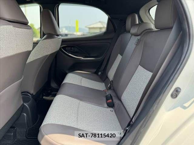 Toyota YARIS 2021-11 8211212-17
