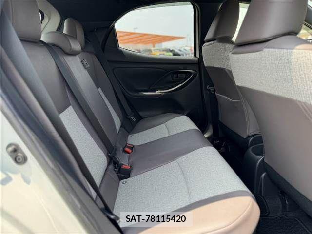 Toyota YARIS 2021-11 8211212-18