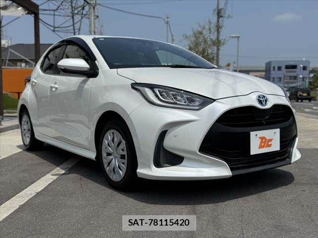 Toyota YARIS 2021-11 8211212-7