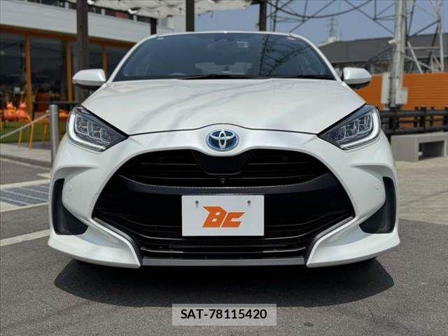 Toyota YARIS 2021-11 8211212-8