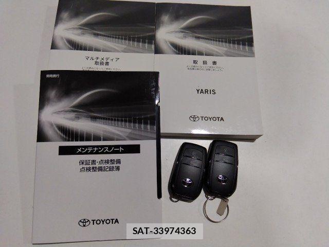 Toyota YARIS 2025-03 8211209-18