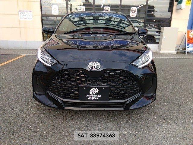Toyota YARIS 2025-03 8211209-3