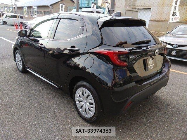 Toyota YARIS 2025-03 8211209-6