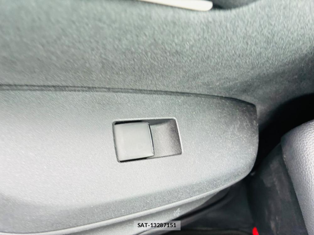 Toyota YARIS 2023-07 8160948-23