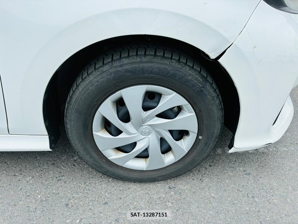 Toyota YARIS 2023-07 8160948-28