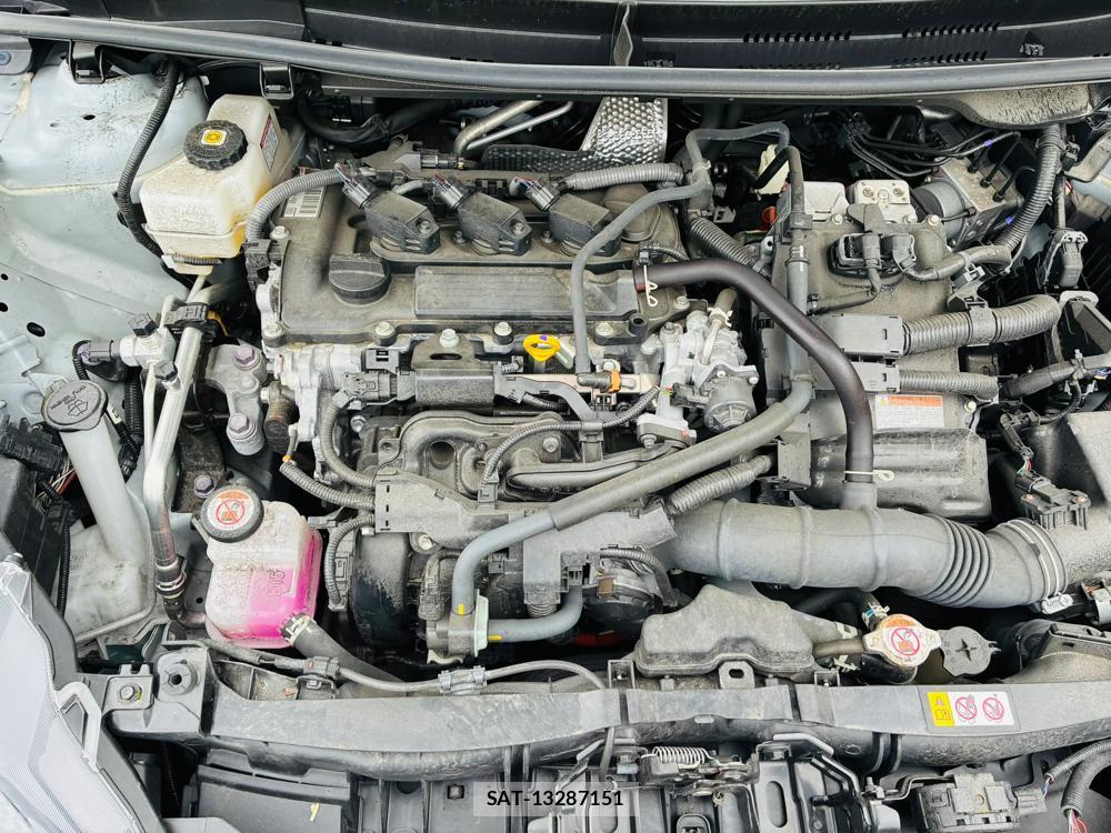 Toyota YARIS 2023-07 8160948-38