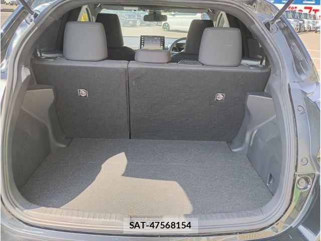 Toyota YARIS 2023-11 8232569-9