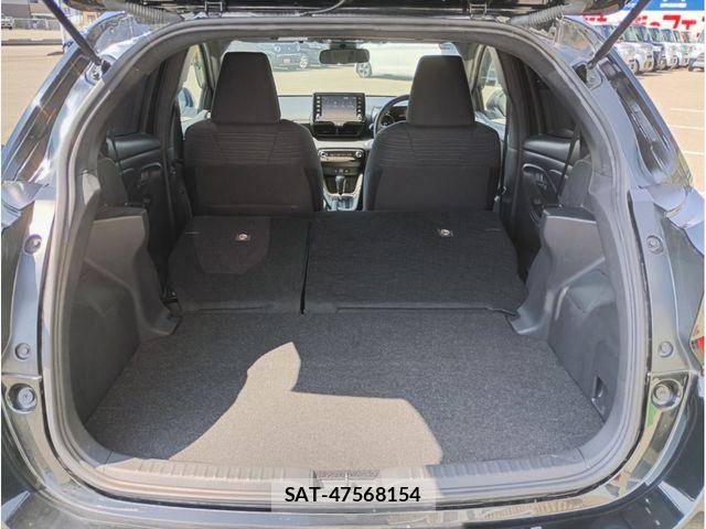 Toyota YARIS 2023-11 8232569-11