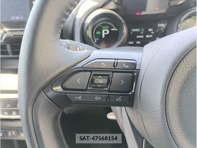 Toyota YARIS 2023-11 8232569-22