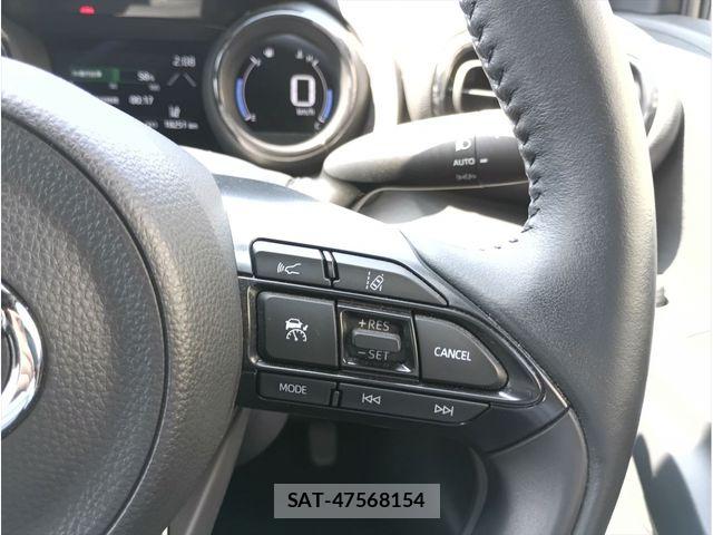 Toyota YARIS 2023-11 8232569-23