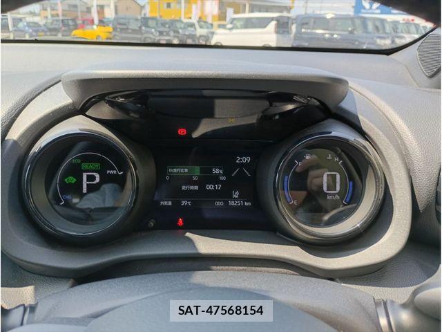 Toyota YARIS 2023-11 8232569-24