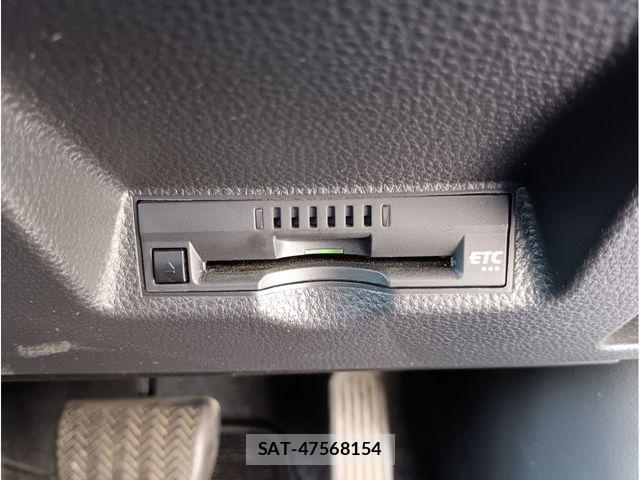Toyota YARIS 2023-11 8232569-27