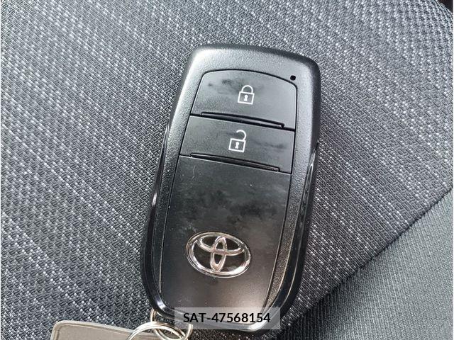 Toyota YARIS 2023-11 8232569-29