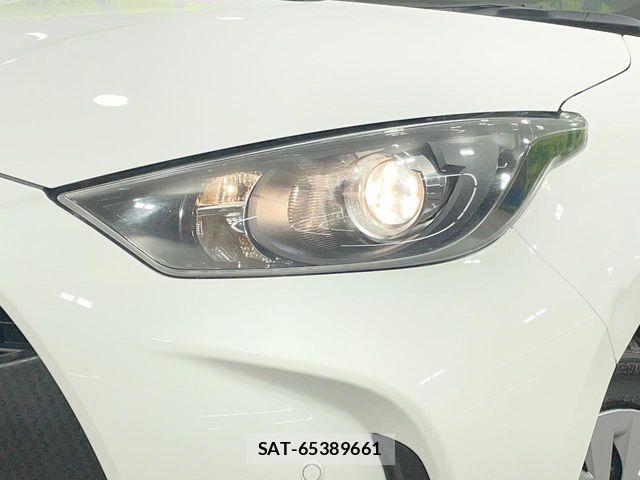 Toyota YARIS 2023-07 8232570-12