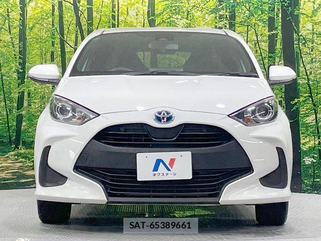Toyota YARIS 2023-07 8232570-14