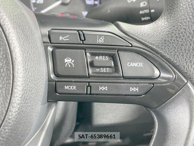 Toyota YARIS 2023-07 8232570-5