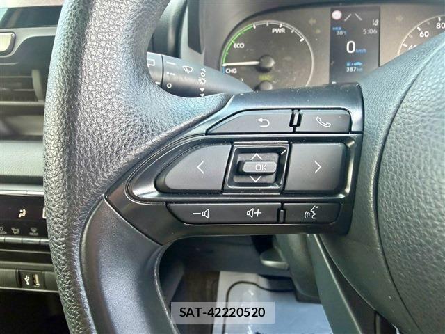 Toyota YARIS 2023-07 8247291-10