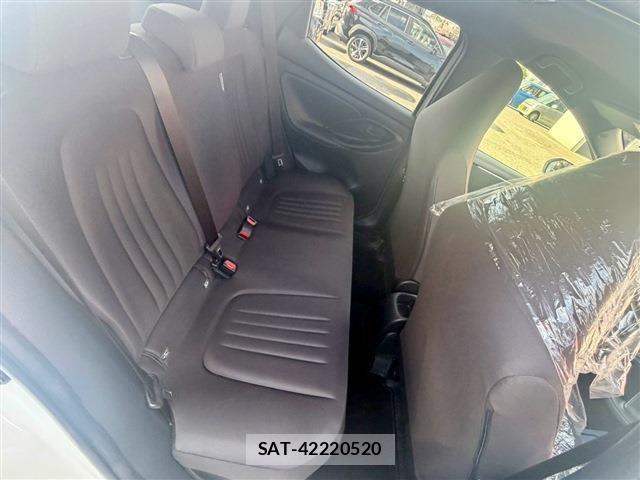 Toyota YARIS 2023-07 8247291-17