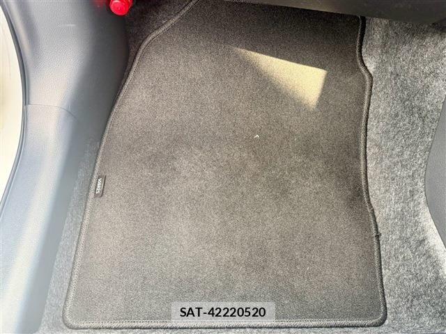 Toyota YARIS 2023-07 8247291-20