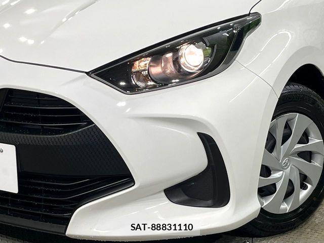 Toyota YARIS 2023-07 8247290-12