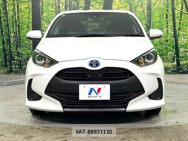 Toyota YARIS 2023-07 8247290-13