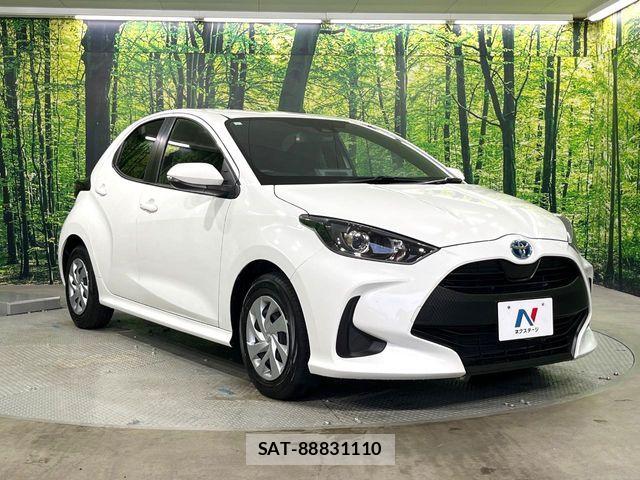 Toyota YARIS 2023-07 8247290-15