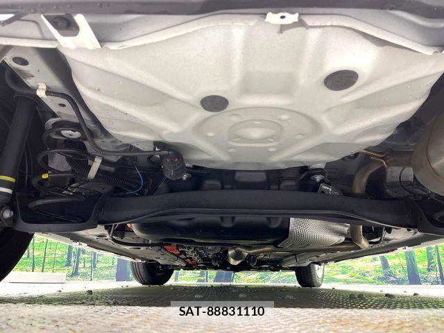 Toyota YARIS 2023-07 8247290-18