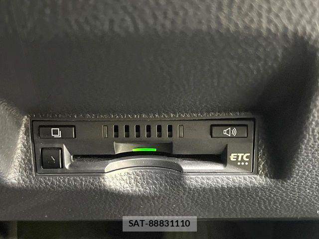 Toyota YARIS 2023-07 8247290-4