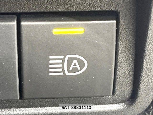 Toyota YARIS 2023-07 8247290-5