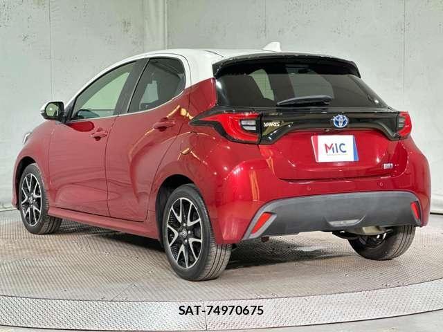Toyota YARIS 2020-02 8247289-6