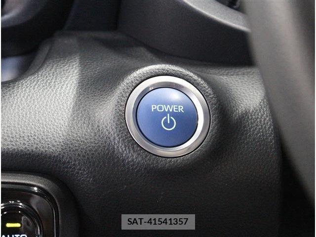 Toyota YARIS 2024-02 8247293-22
