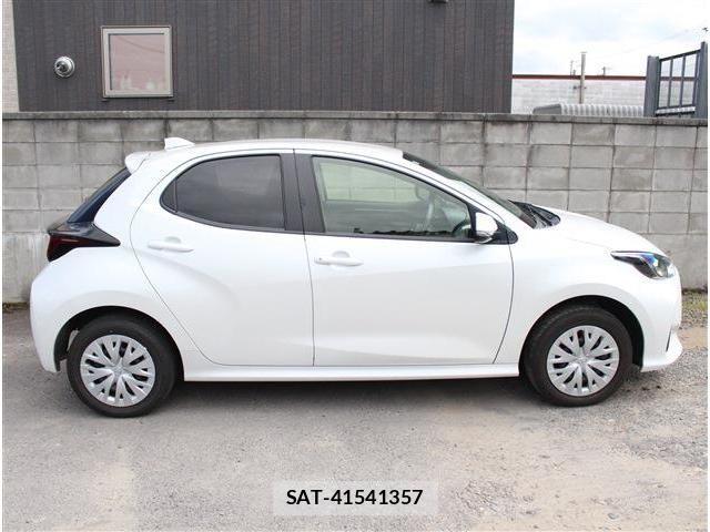 Toyota YARIS 2024-02 8247293-6