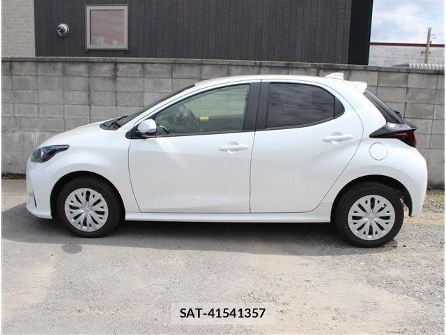 Toyota YARIS 2024-02 8247293-7