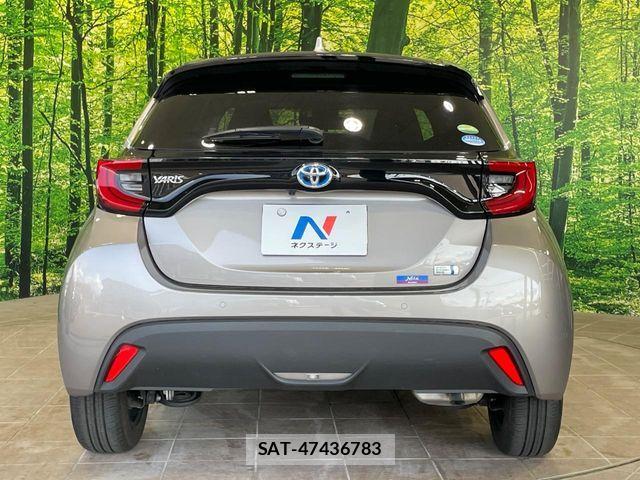 Toyota YARIS 2020-03 8247288-14
