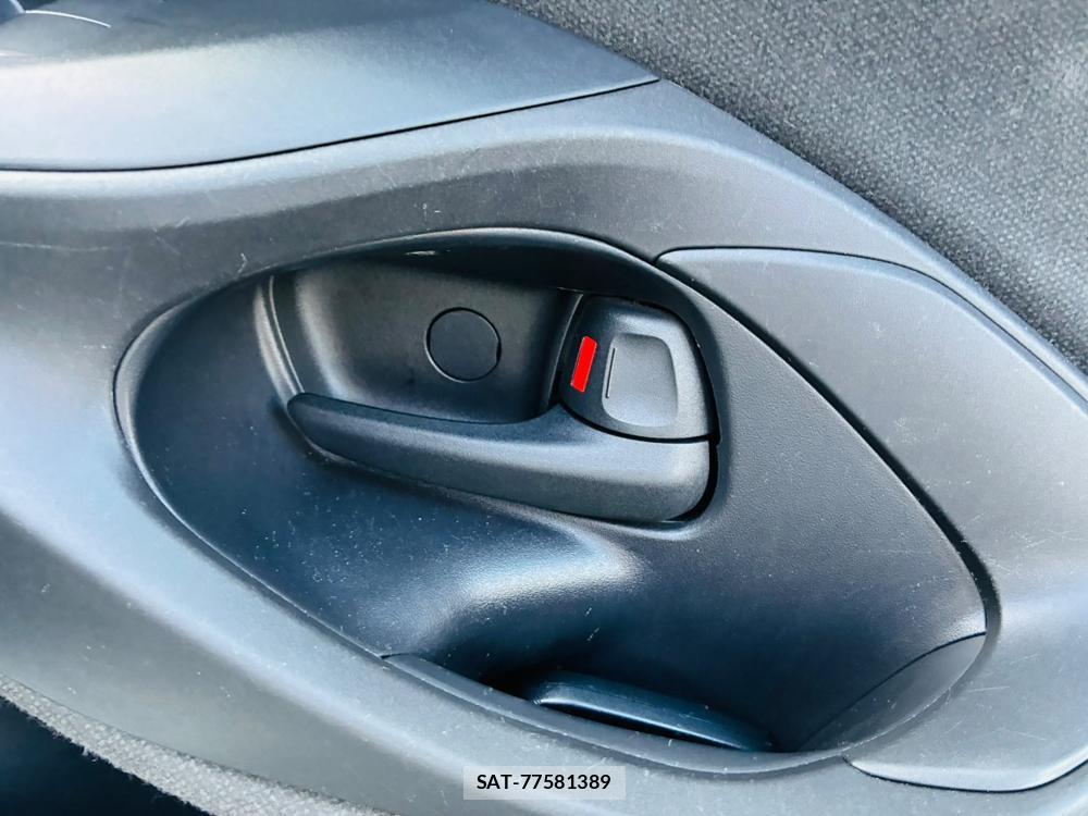 Toyota YARIS 2022-07 8226315-19