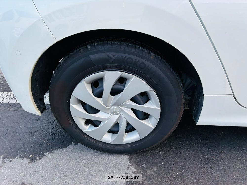 Toyota YARIS 2022-07 8226315-26