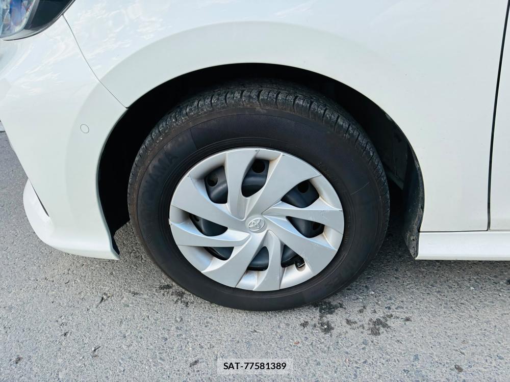 Toyota YARIS 2022-07 8226315-28