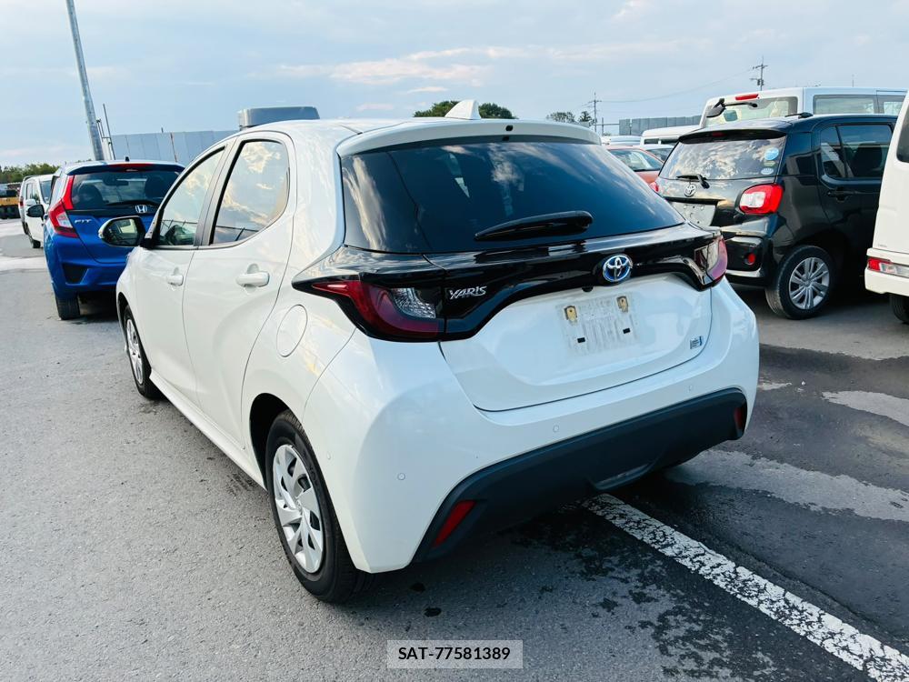 Toyota YARIS 2022-07 8226315-2
