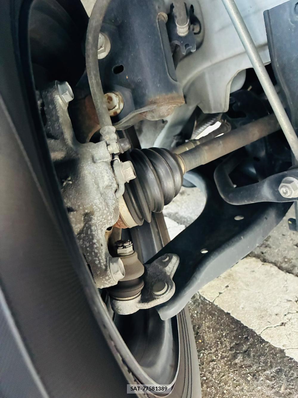 Toyota YARIS 2022-07 8226315-32