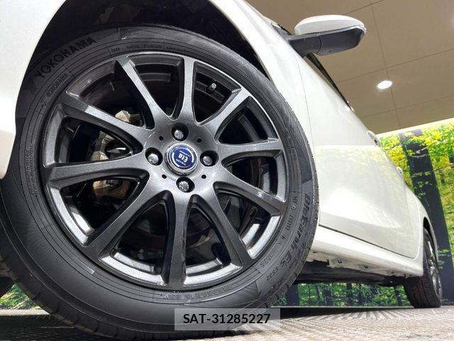 Toyota YARIS 2021-05 8318337-12