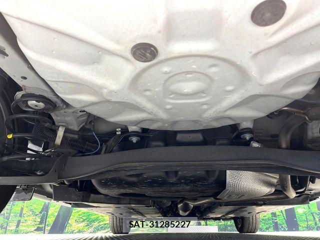Toyota YARIS 2021-05 8318337-18