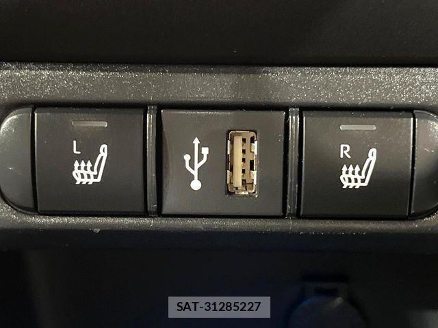 Toyota YARIS 2021-05 8318337-5