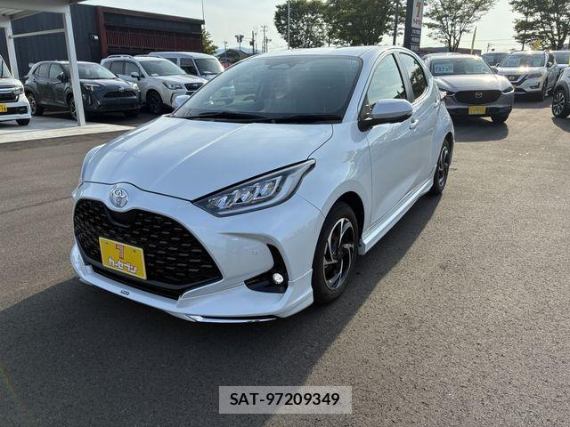 Toyota YARIS 2024-02 8318338-10