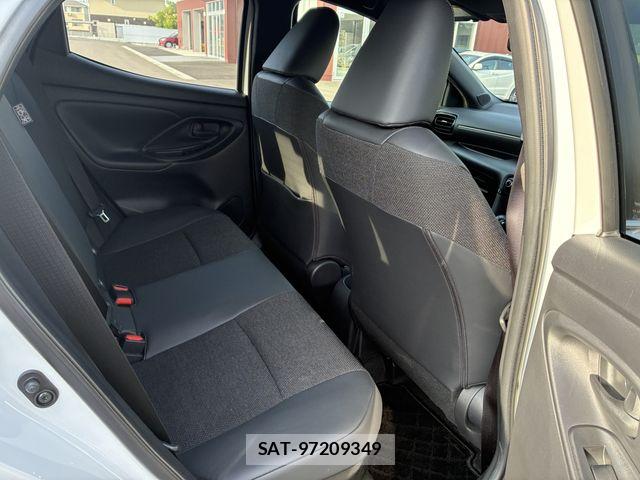 Toyota YARIS 2024-02 8318338-14