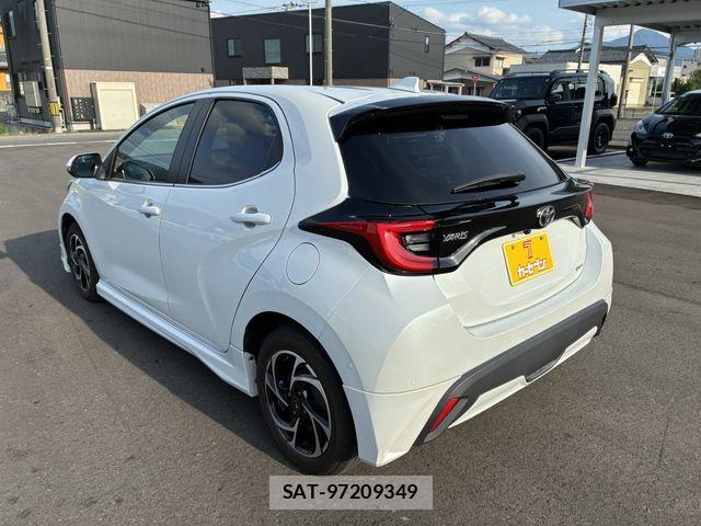 Toyota YARIS 2024-02 8318338-8